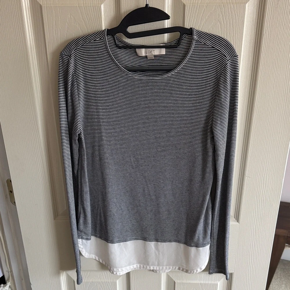 LOFT Black and White Striped Long Sleeve Tee - Picture 1 of 4